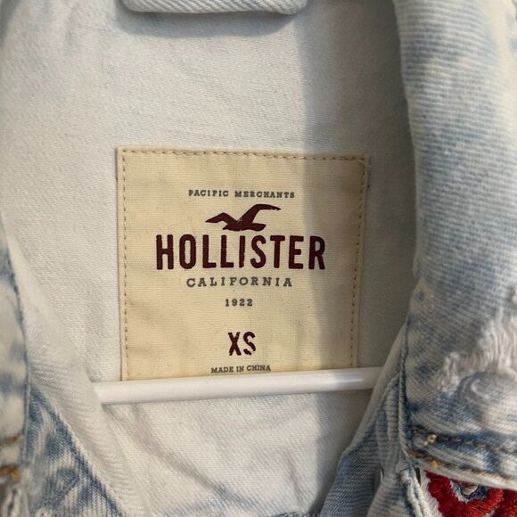 Hollister Distressed Embroidered Floral Jean Jacket Size XS - Picture 5 of 5
